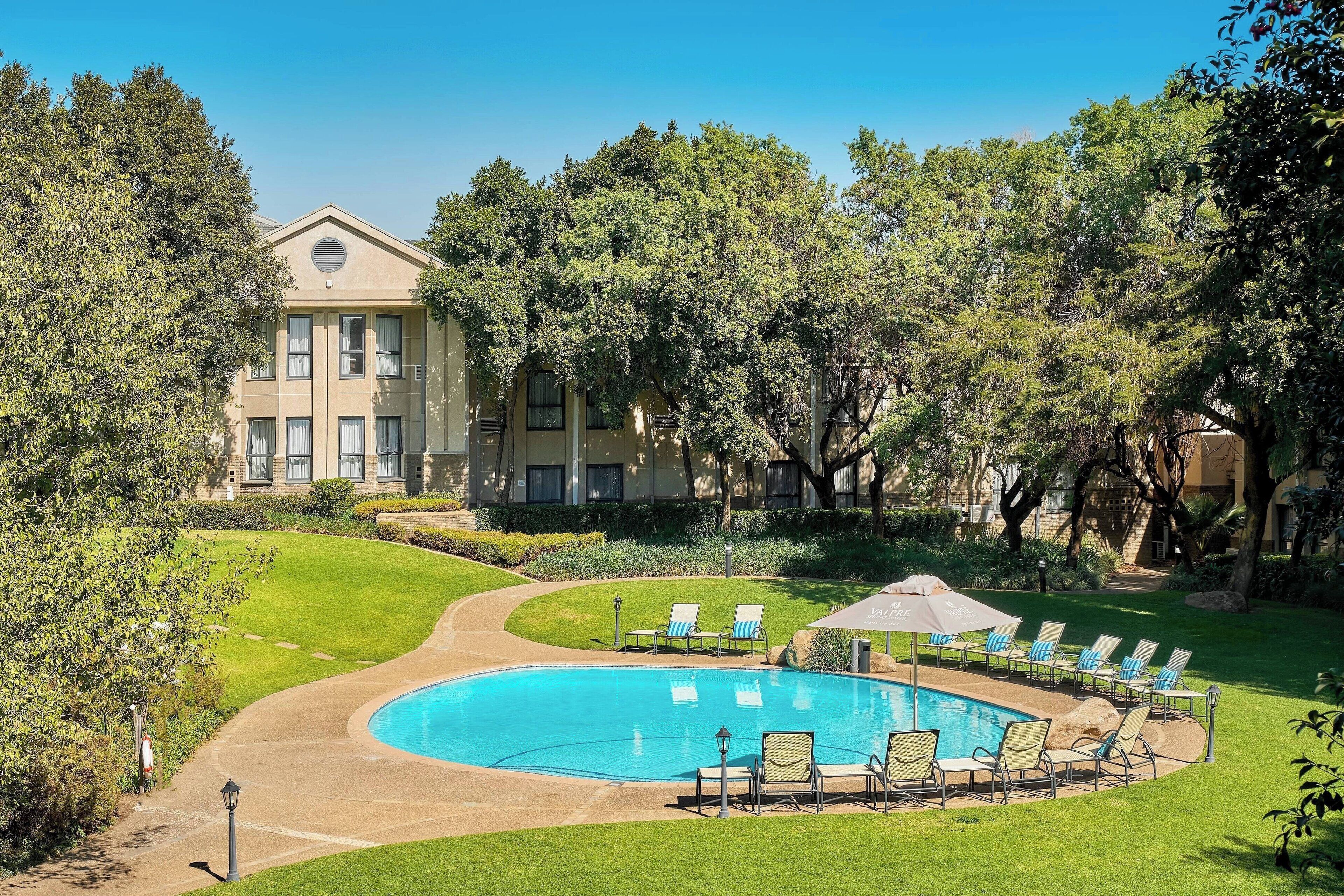 outdoor pool, pool loungers