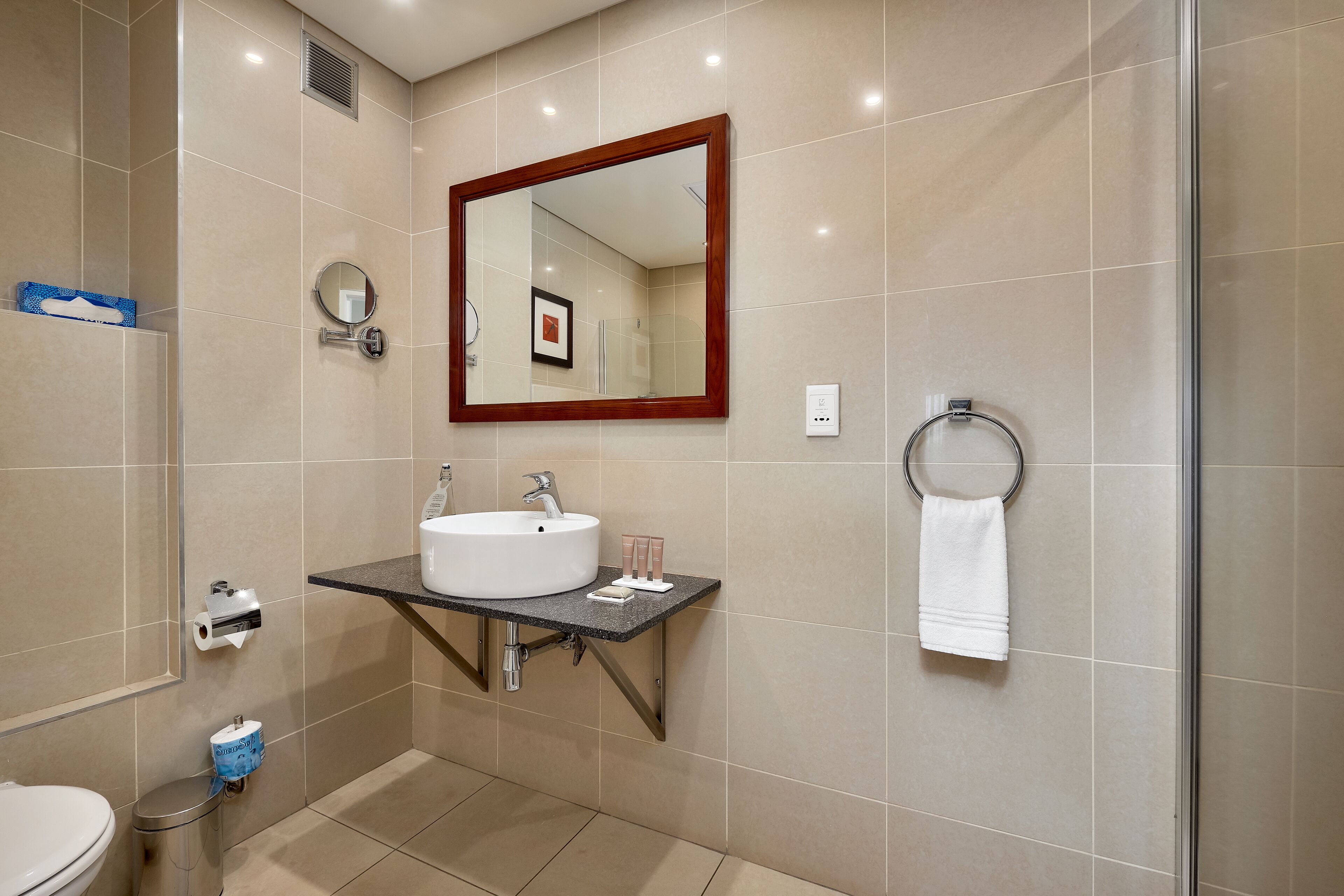 hypo-allergenic bedding, in-room safe, desk, laptop workspace