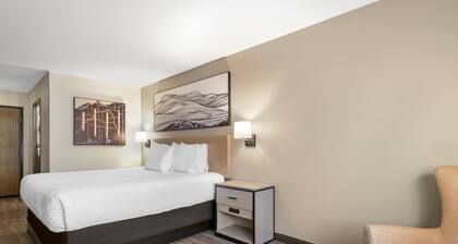 Best Western Plus Meridian