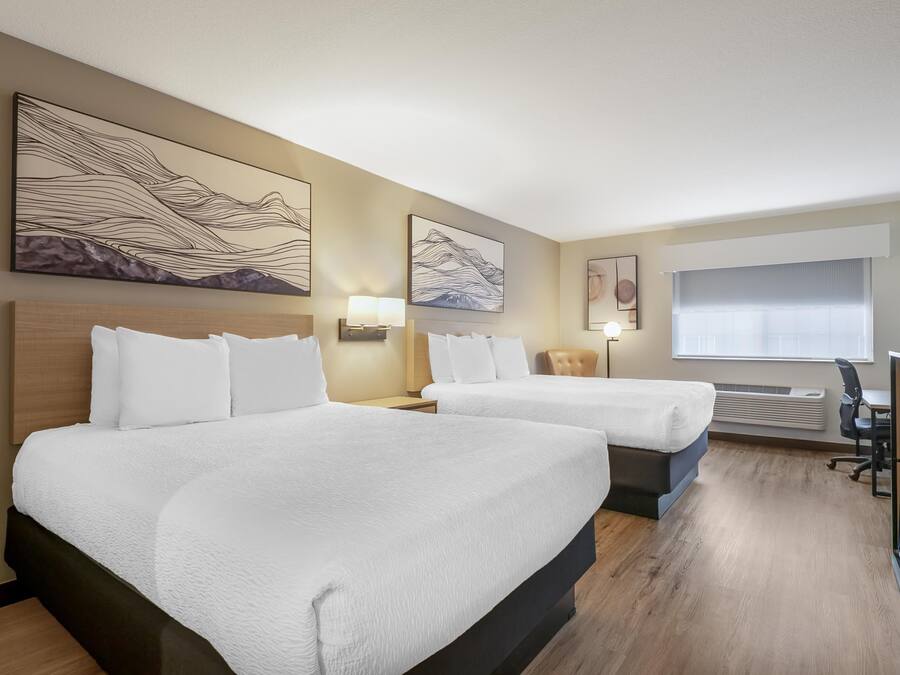 Chambre Standard, 2 grands lits, non-fumeur, réfrigérateur et four à micro-ondes | Coffre-fort, bureau, rideaux d’obscurcissement