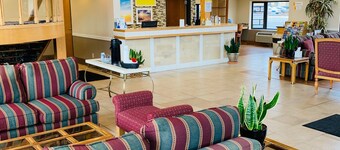 Days Inn & Suites by Wyndham Logan