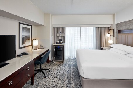 Sheraton Indianapolis Hotel at Keystone Crossing - Image 21