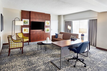 Sheraton Indianapolis Hotel at Keystone Crossing - Image 43