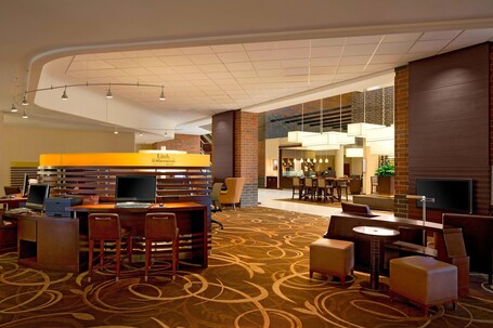 Sheraton Indianapolis Hotel at Keystone Crossing - Image 40