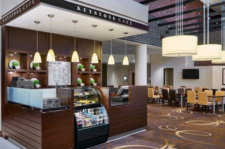 Sheraton Indianapolis Hotel at Keystone Crossing - Image 15