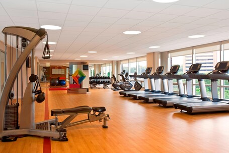 Sheraton Indianapolis Hotel at Keystone Crossing - Image 8