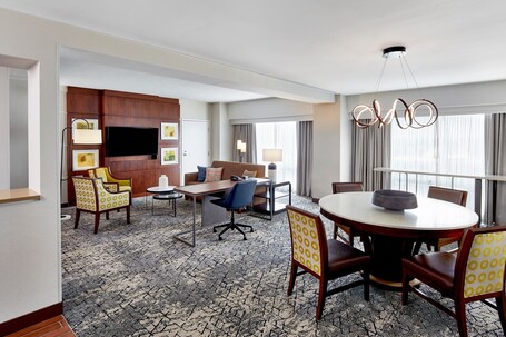Sheraton Indianapolis Hotel at Keystone Crossing - Image 24