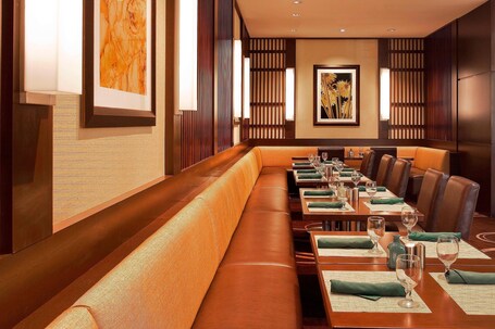 Sheraton Indianapolis Hotel at Keystone Crossing - Image 23