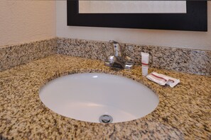 Deluxe Room, 1 King Bed, Accessible, Non Smoking | Bathroom | Combined shower/tub, free toiletries, hair dryer, towels - Red Roof Inn Champaign - University (Champaign)