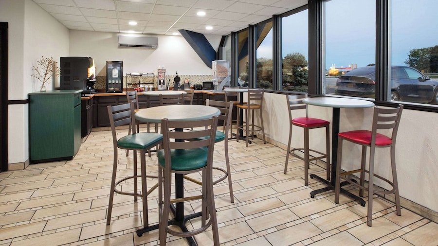 Baymont by Wyndham Bay City