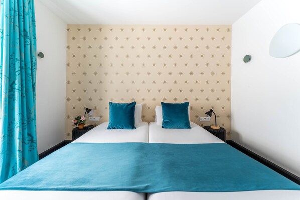 Family room, 2 bedrooms  - Complimentary soft minibar, courtesy tray, Chromecast - digital press