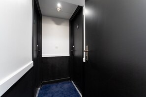Family room, 2 bedrooms  - Complimentary soft minibar, courtesy tray, Chromecast - digital press