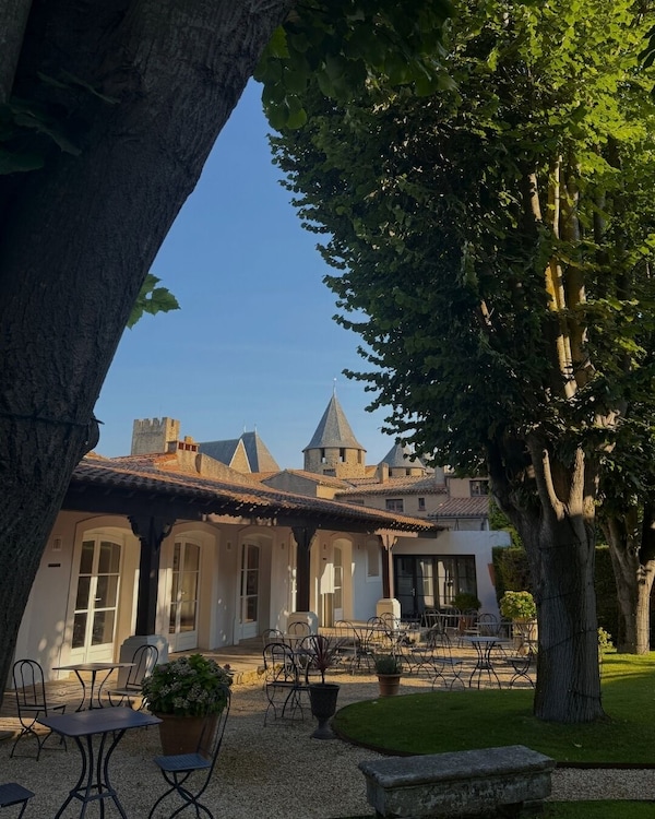Hôtel Le Donjon - Coeur De La Cité Médiévale - Carcassonne