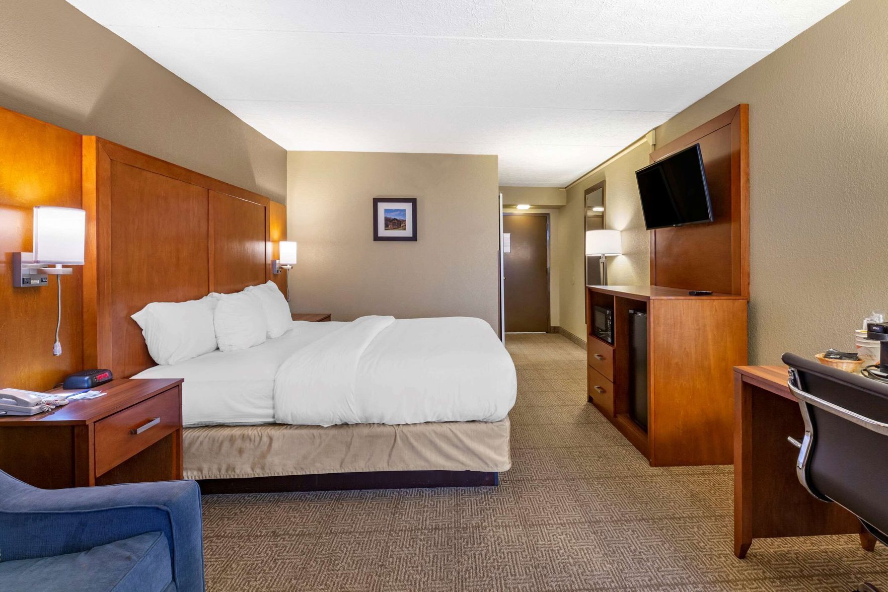 Iron/ironing board, free cots/infant beds, free WiFi, bed sheets
