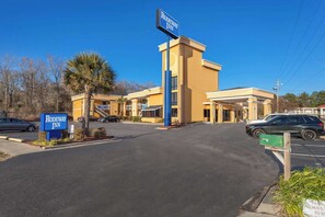 Exterior - Rodeway Inn Lumberton Central (Lumberton)