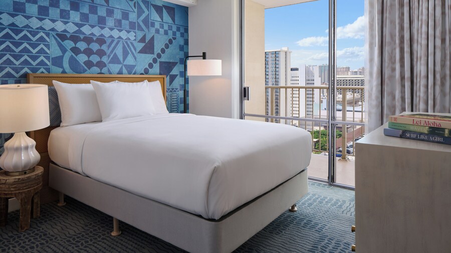 OUTRIGGER Waikiki Paradise Hotel