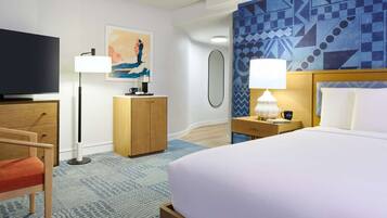 Room, 1 King Bed | Hypo-allergenic bedding, in-room safe, desk, blackout drapes