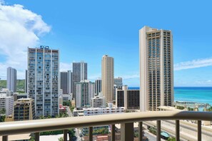 Suite, 1 slaapkamer | Uitzicht vanuit de kamer