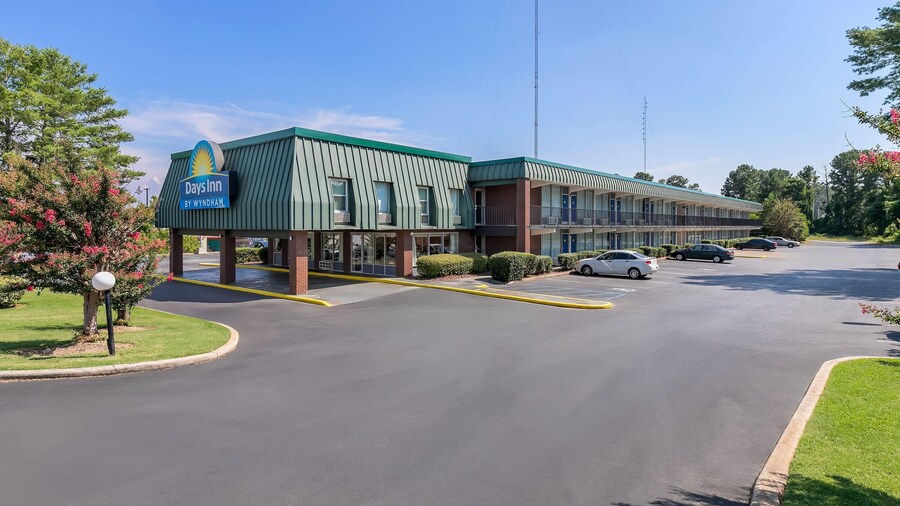 Days Inn by Wyndham Seneca / Clemson Area