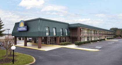 Days Inn by Wyndham Seneca / Clemson Area