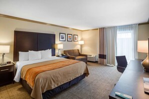 标准房, 1 张特大床, 无烟房 | 高档床上用品、加厚床垫、办公桌、笔记本电脑工作区