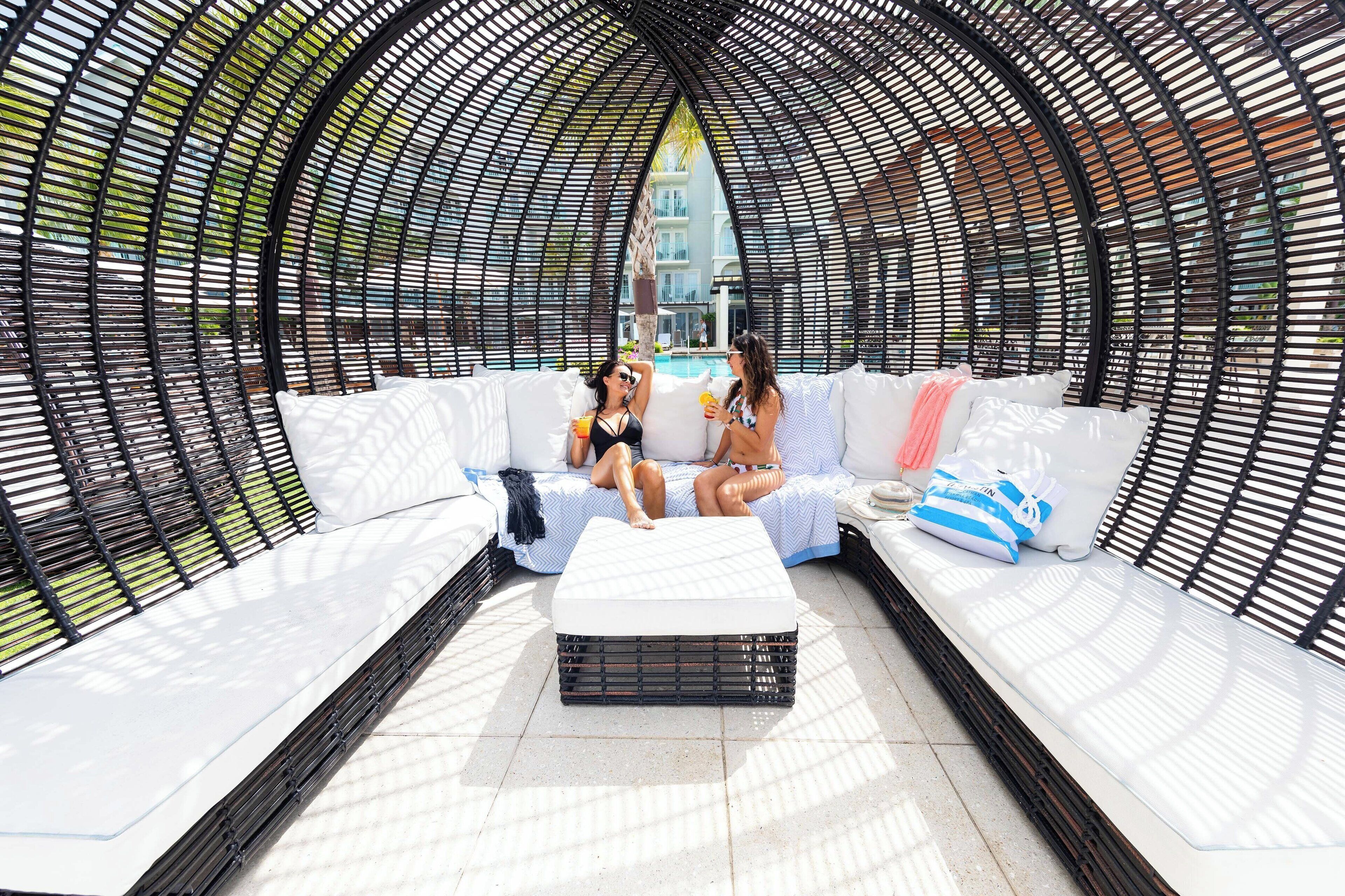 outdoor pool, free pool cabanas, pool umbrellas