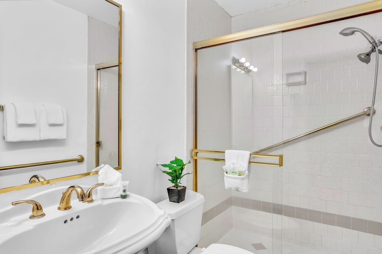 Photo - Oceanside Marina Suites