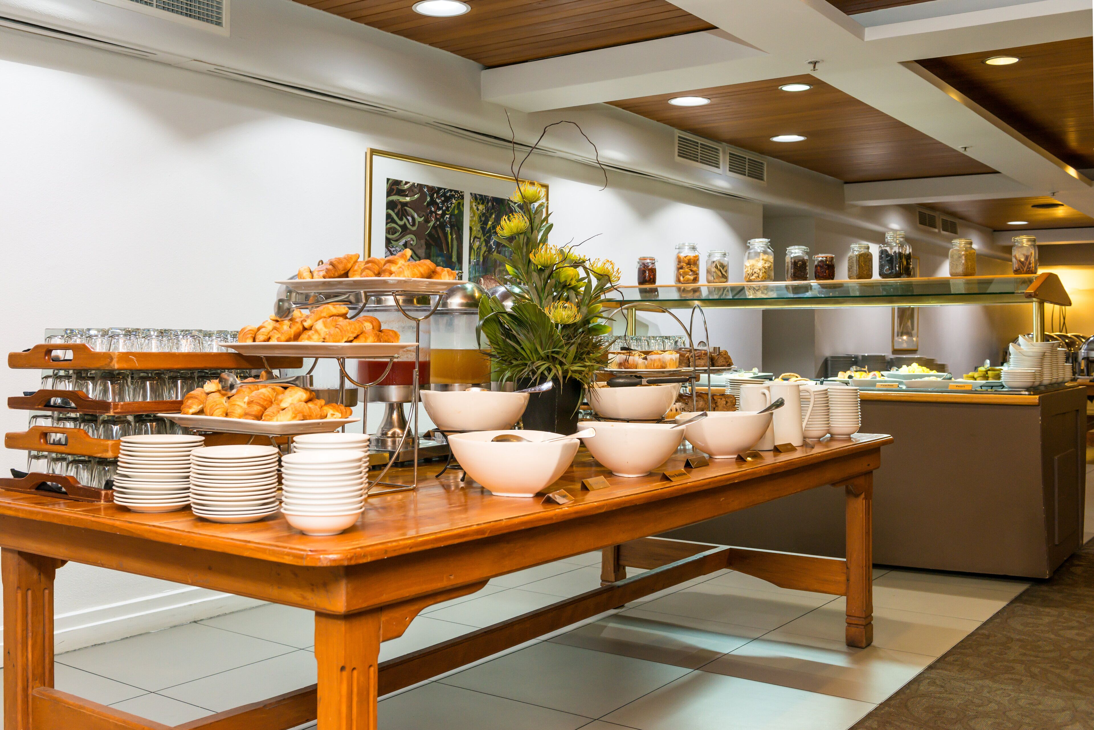 Café da manhã com buffet diário (NZD 40 por pessoa) 