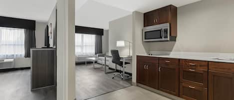 Suite, 1 King Bed, Non Smoking, Kitchenette (with Sofabed)