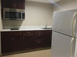 Suite, 1 très grand lit, non-fumeurs, coin cuisine (with Sofabed) | Literie de qualité supérieure, couette en duvet d'oie, bureau