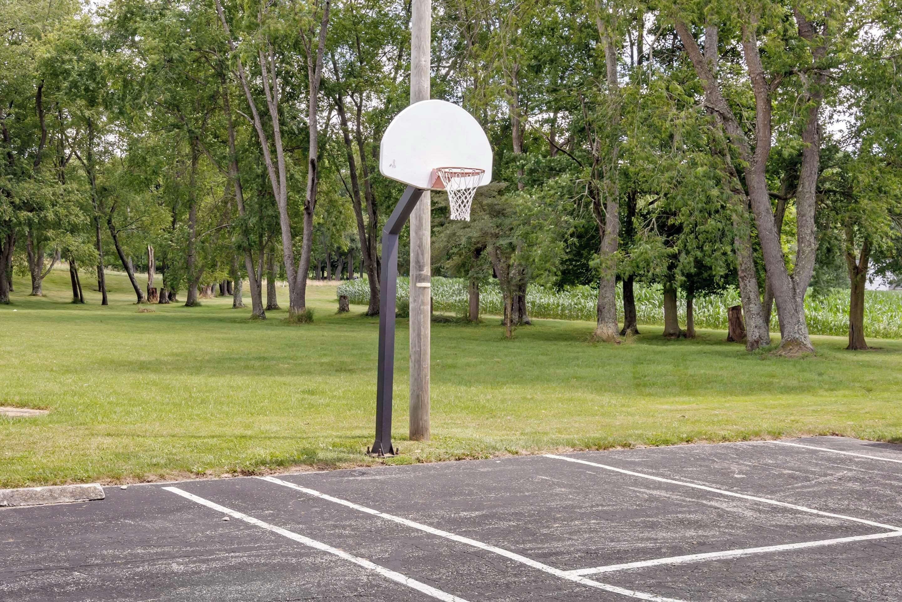 indoor pool, open 8 am to 10 pm, pool loungers