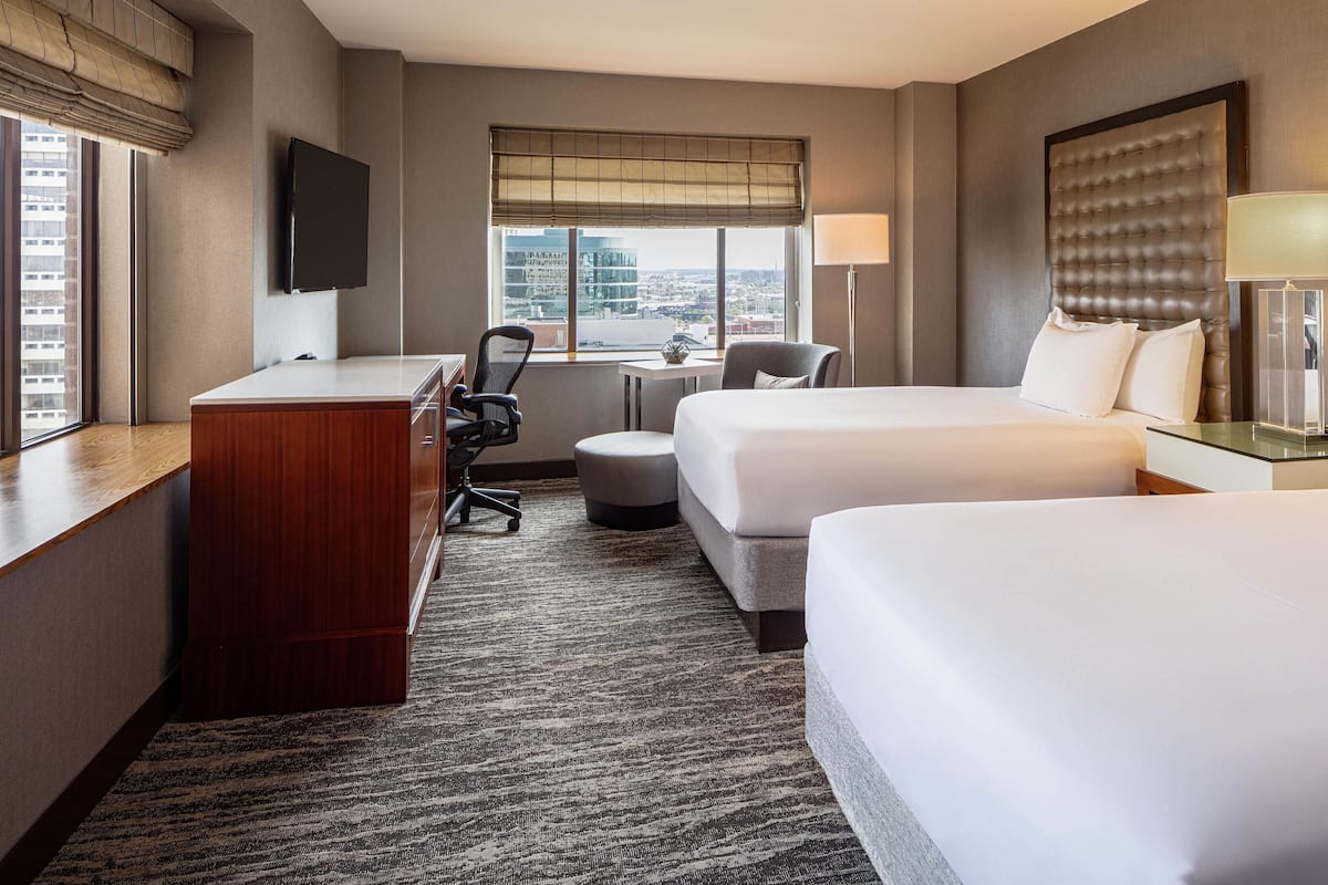 Room, 2 Katil Kelamin (Double) (ARCH) | Peralatan tempat tidur premium, peti besi dalam bilik, meja