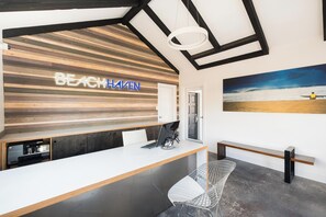 Reception - Beach Haven - Near Pacific Beach Park (San Diego)
