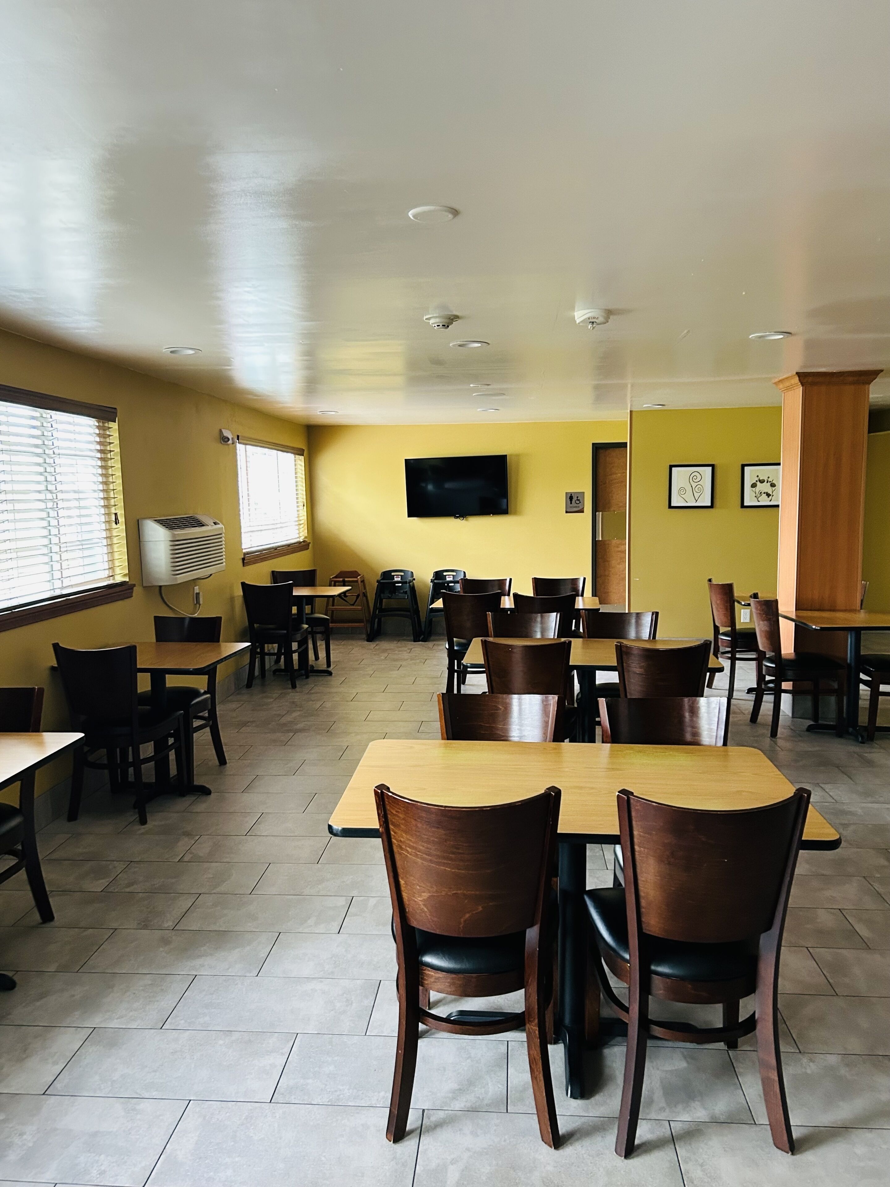 free daily on-the-go breakfast