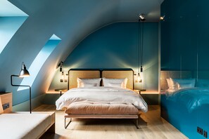Deluxe Double Room | Egyptian cotton sheets, premium bedding, down duvets - Hotel Maximilian (Prague)