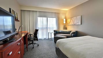 Skrivebord, skrivebord for bærbar PC og blendingsgardiner