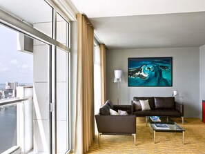 Egyptian cotton sheets, premium bedding, pillow-top beds, minibar