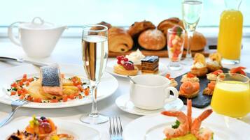 Desayuno buffet todos los días (con cargo)