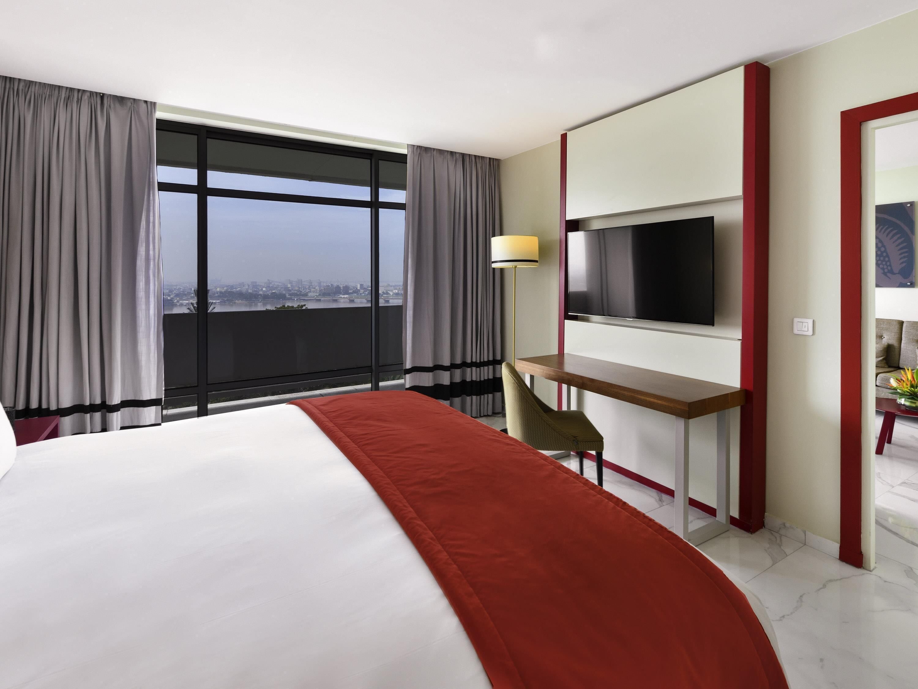 Suite, 1 très grand lit, balcon (Prestige) | Draps en coton égyptien, literie de qualité