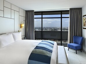 Presidential Suite, Multiple Beds, Balcony, Lagoon View | Egyptian cotton sheets, premium bedding, pillowtop beds, minibar - Sofitel Abidjan Hotel Ivoire (Abidjan)