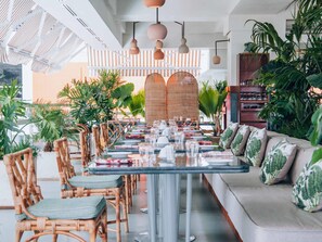 4 restaurants, breakfast, lunch, dinner served; African cuisine