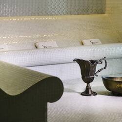 Espace de soins pour les couples, bain à remous, hammam, hammam