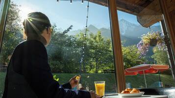 2 Restaurants, Mittagessen, Abendessen, französische Küche