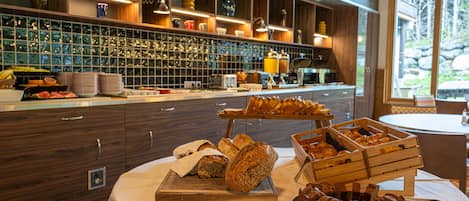 Daily buffet breakfast (EUR 18 per person)