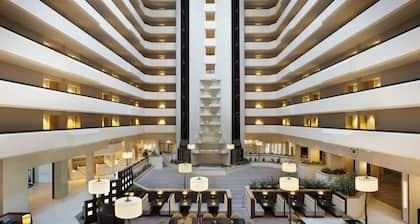 Sheraton West Des Moines Hotel