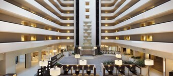 Sheraton West Des Moines Hotel