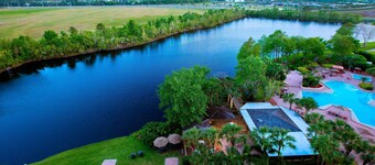 奧蘭多機場湖畔萬豪酒店