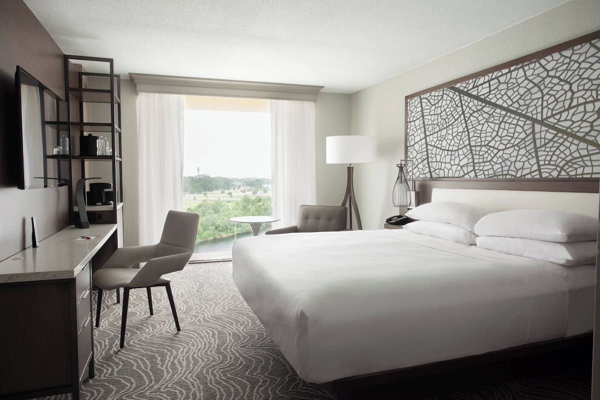 1 bedroom, down duvets, pillow-top beds, in-room safe