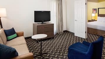 Penthouse, 2 Schlafzimmer | Wohnbereich | LCD-Fernseher, Videospielkonsole