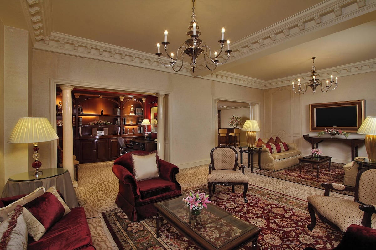 Premium bedding, pillow-top beds, in-room safe, desk